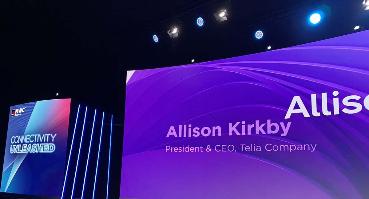 Rachel Samren tweet media