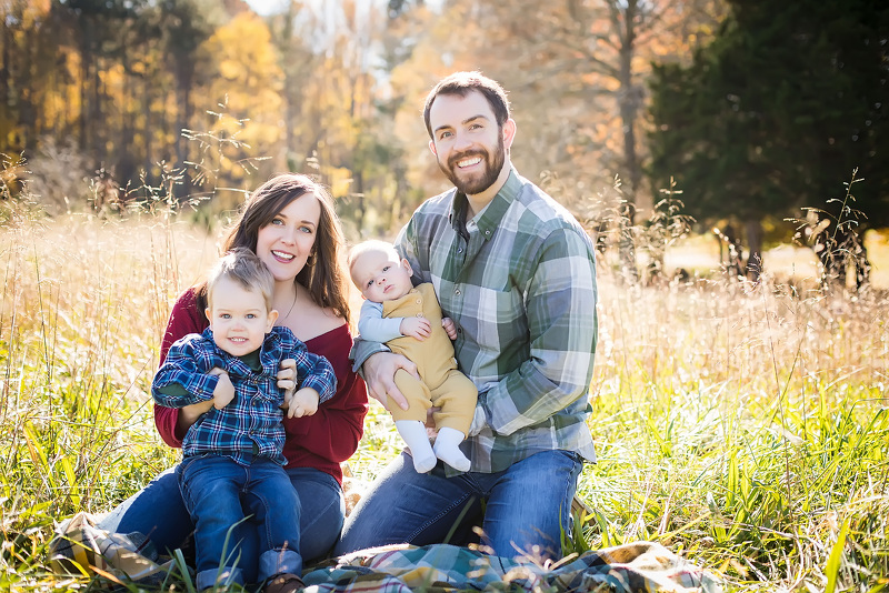 It was a CHILLY day when I met up with the Carden family at Prospect Farms for a portrait session. We were supposed to meet up earlier in the year for a maternity session, and then life got in the way so we rescheduled ..

janethowardstudio.com/?p=94783