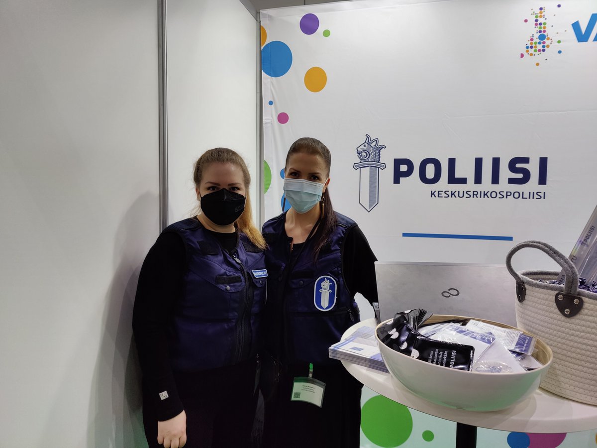 Keskusrikospoliisi on mukana <a href="/Contact_Forum/">Contact Forum</a> -messuilla. Olemme tavattavissa ja vastaamassa kysymyksiin koko messupäivän ajan. Tulkaa juttusille! 🚐👋#krp #poliisi #valtiollefi #töissävaltiolla #contactforum2022