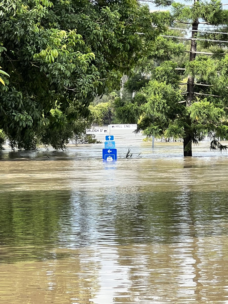 a_palaszczuk's tweet photo. Stay safe. https://t.co/rz5ftrDtO8