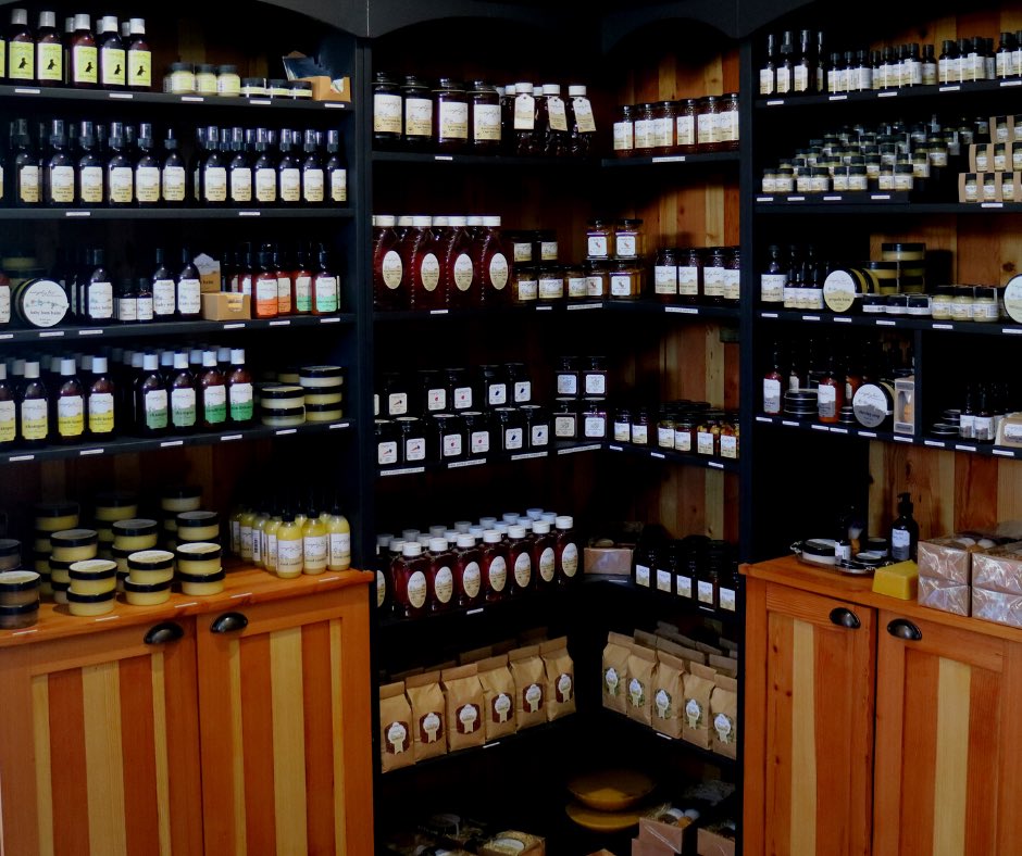 Experience Simply Bee in our Hopefield shop, where you can try some of our products before you buy them. If you need a break, we have a coffee shop adjacent to our Observation Centre.

#shop #shopping #skincare #honey
