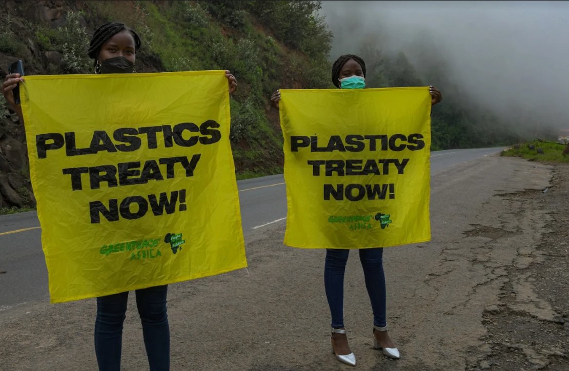 EuroEcoWarrior's tweet image. Greenpeace: RT @Greenpeaceafric: Retweet to spread the word! Now is not the time for more “blah, blah, blah”. We need real solutions that cover the whole lifecycle of plastic. Support a strong #PlasticsTreaty &amp;gt;&amp;gt; act.gp/3JIRyQ8 

#UNEA #BreakFre…