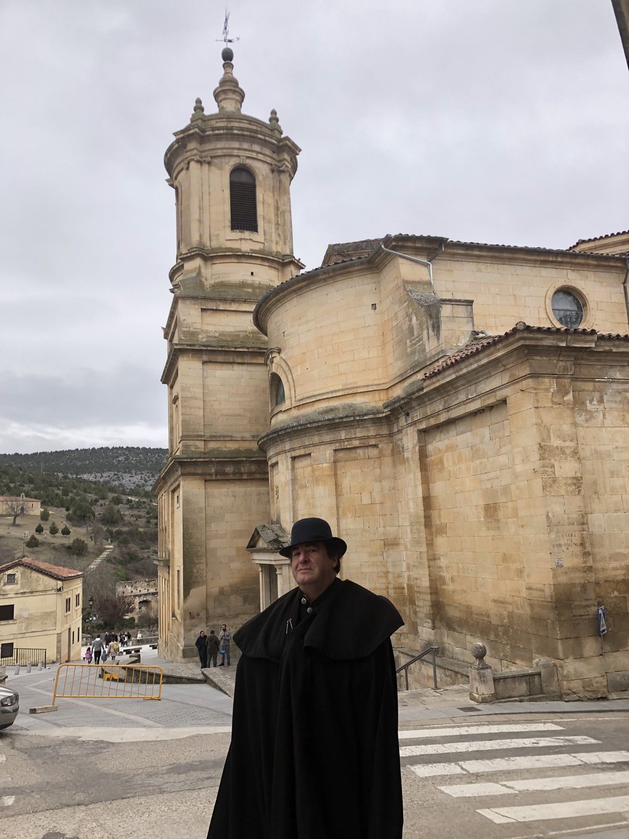 TucoDefinitivo's tweet photo. El Cid cabalga. #castillayleon #Burgos Elcid Campeador Cyltv Burgo Música #cantantes #tyld #artist Cyl Burgos Sasamón Españacañi Moda Española https://t.co/r3CB2LraHL