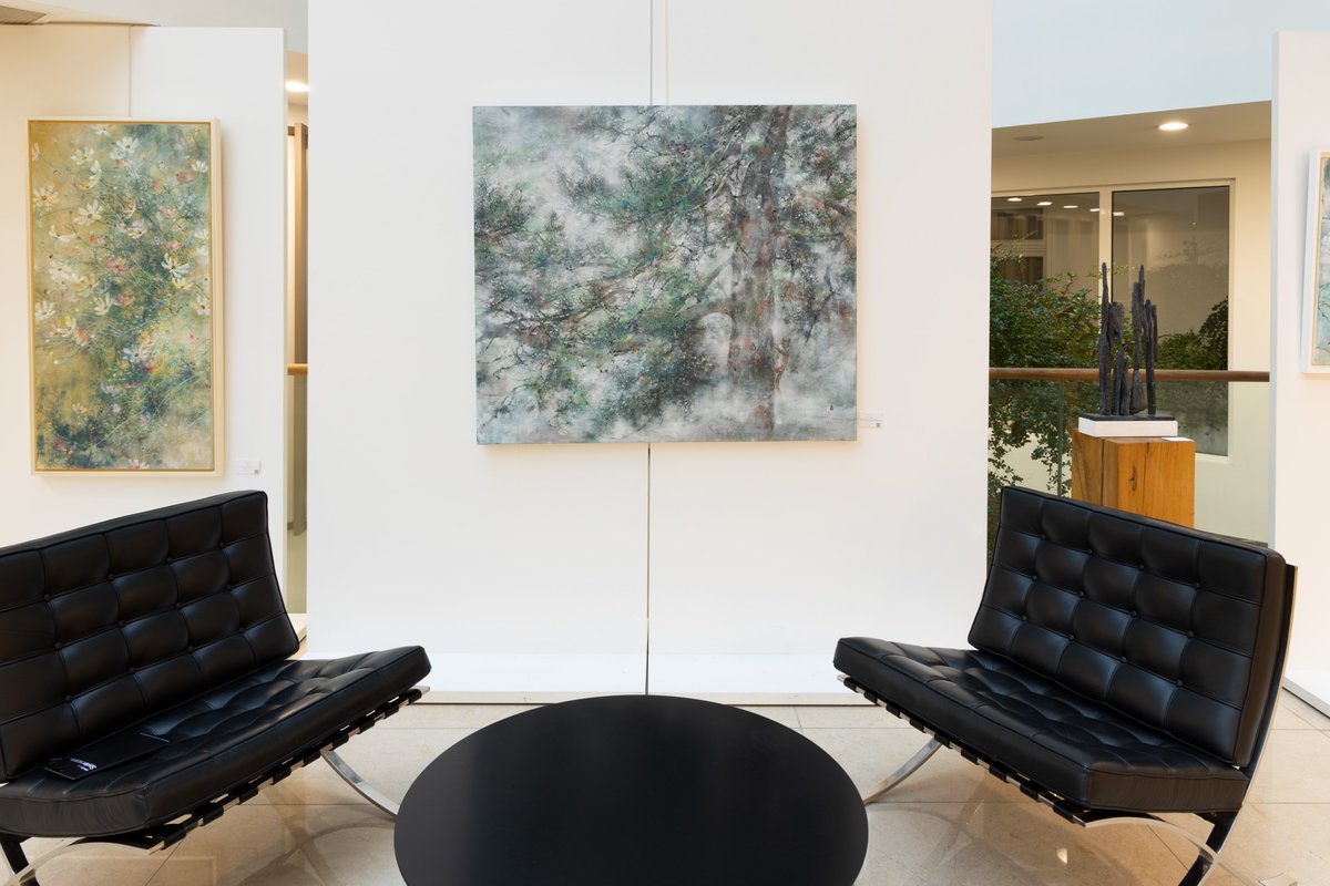 #DerniersJours Jusqu'au 3 mars au soir, découvrez les peintures de Chen Yiching et les sculptures de Martine Demal chez @OFI_AM Entrée libre 22 rue Vernier 75017 Paris 10h-17h #artcontemporain #expo #Paris #sculpture #peinture #mecenat