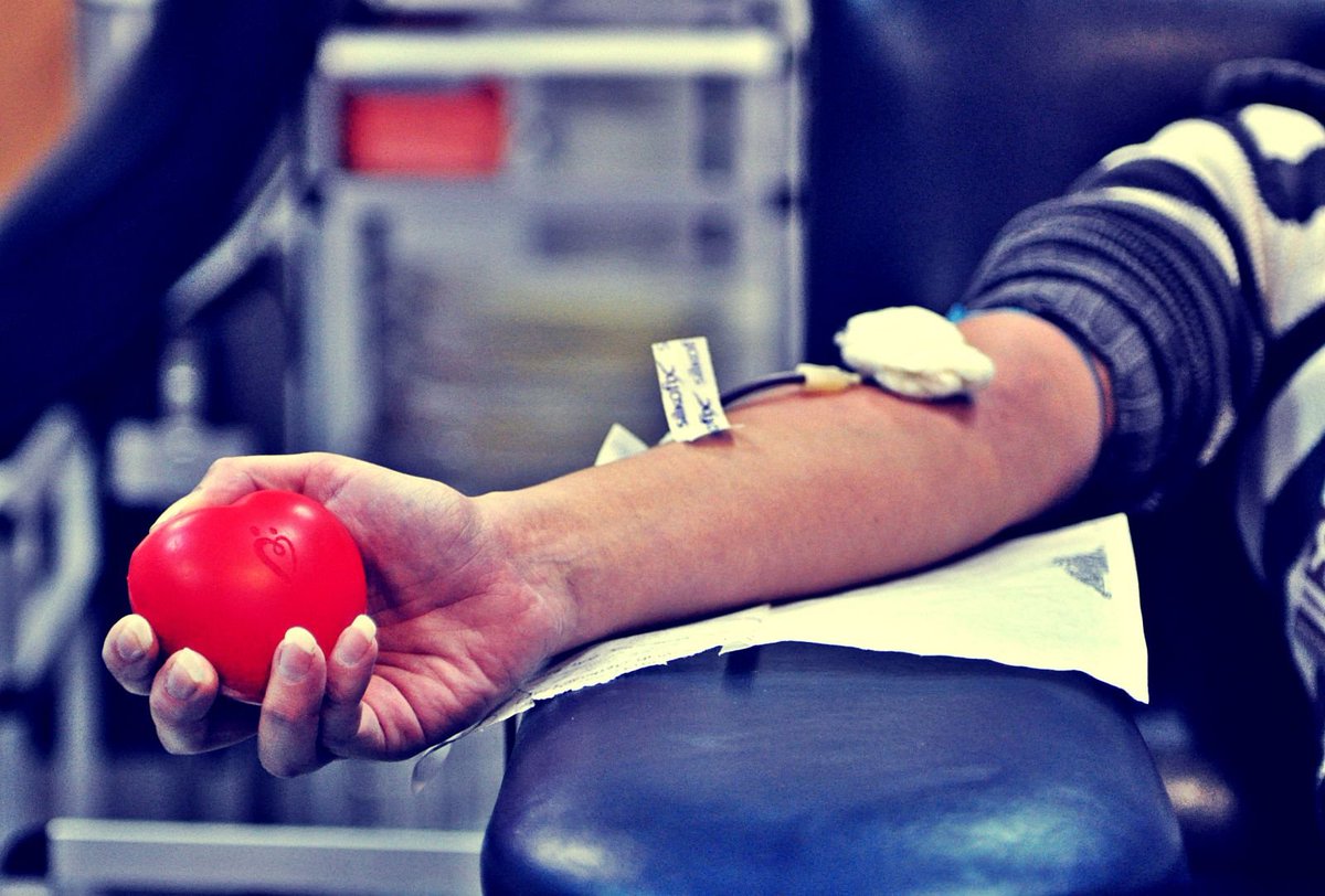 Mangan150's tweet photo. 4. Blood donation

Prevents high levels of body iron (ferritin), which are implicated in many diseases of aging such as diabetes, heart disease, and cancer. Also decreases blood viscosity.

Blood donors have lower mortality rates. https://t.co/r7ZOUMkyp3