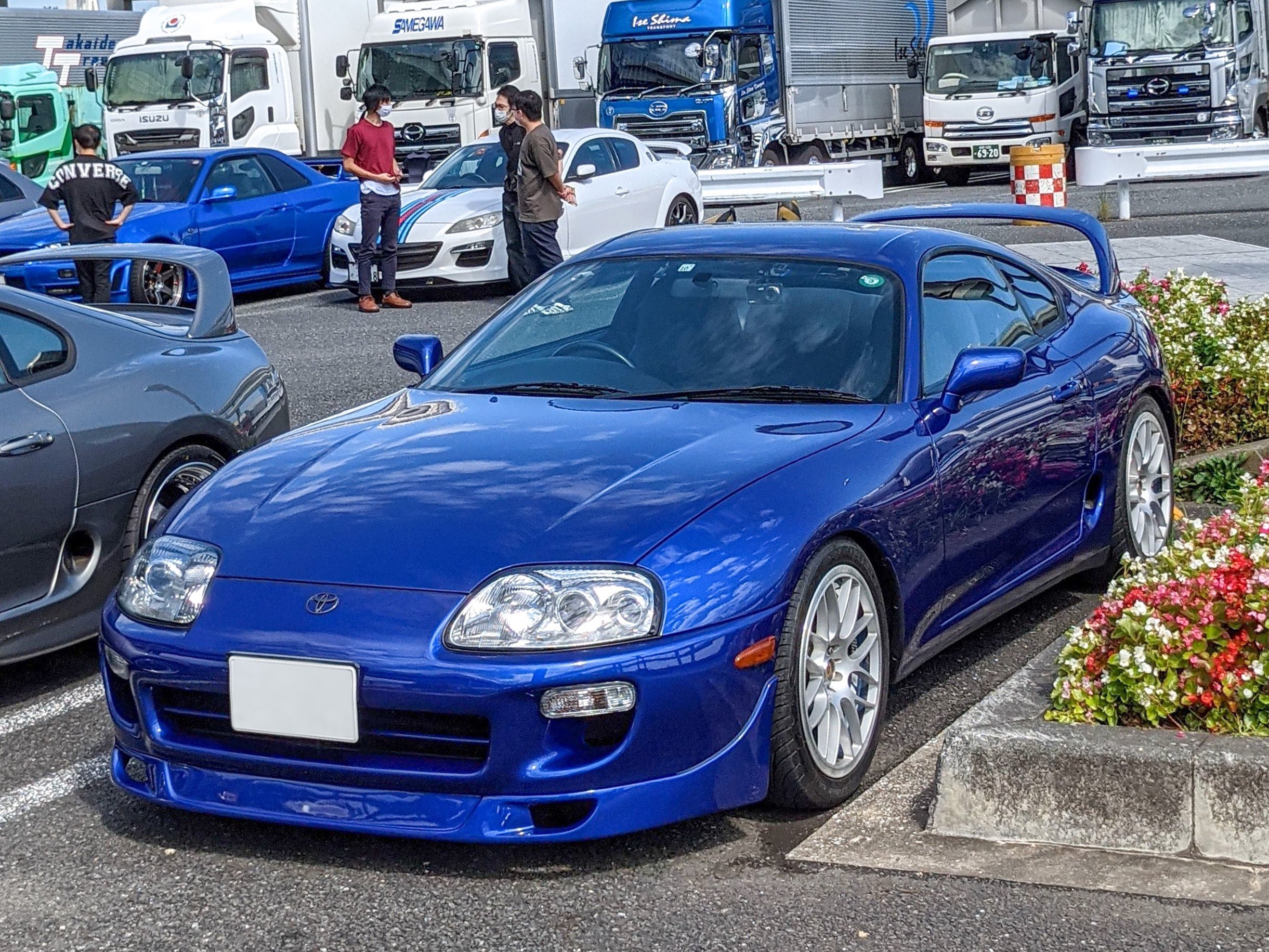Shirimoji Z 青いスポーツカーは格好が良い T Co Wphcrkiwve Twitter