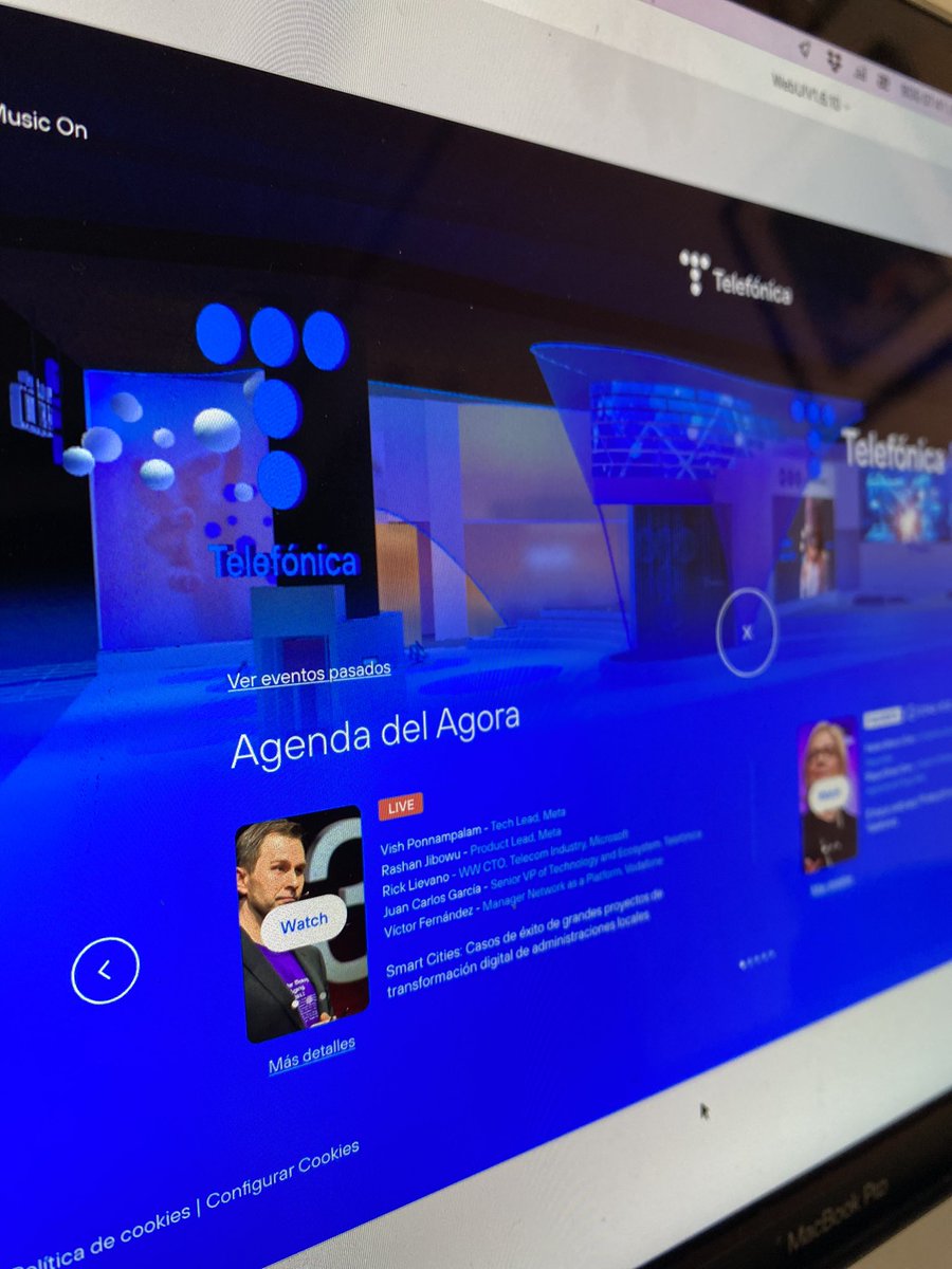 spatialuser's tweet image. 💙Release project 🚀 un nuevo reto junto a los cracks de Virtual Voyagers donde diseñe la #UI/#UX para el ecosistema de productos digitales de #Telefónica, una experiencia para el #MWC22 con una web3D multiusuario. 🔵 Go!!! Les contaré el proceso creativo poco a poco.