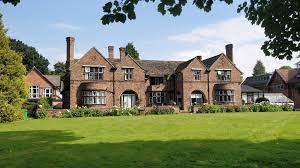 _annawhitfield_'s tweet image. Today is my 5 year anniversary working at @NTC_Manchester I can say with confidence that its changed my life. I&apos;ve been helped to thrive by visionary leaders, insightful colleagues, passionate students and transformative ideas put into action to see His kin-dom come #DiscoverNTC