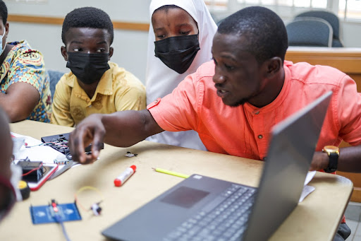 GSTEP_GH's tweet photo. We love running hack events with students and teachers! It’s great to see the innovative solutions they develop, which tackle certain challenges in their schools and communities.

#TakeaGSTEP #BeSTEMpowerd #GSTEP #STEM https://t.co/LyJjaFEvC3