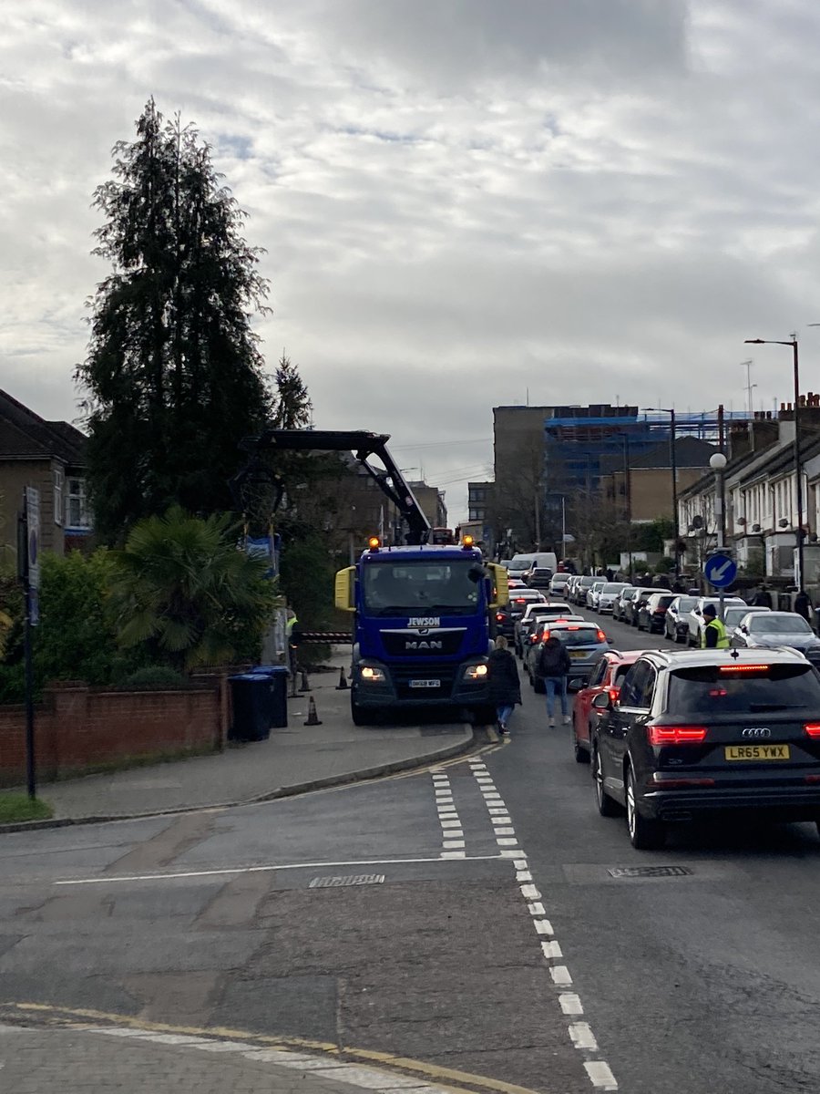 Simon Lee tweet media