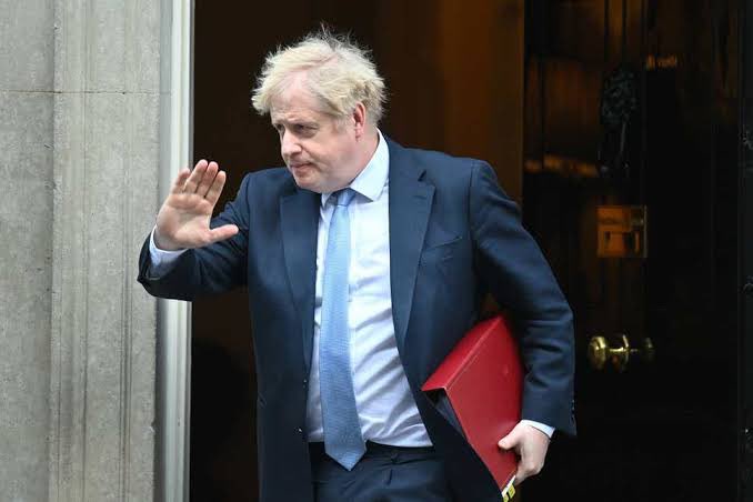 us1307's tweet photo. @BorisJohnson @BorisJohnson is the first leader who showed real solidarity with Ukraine people by taking action of #BanRussiafromSwift . Then EU followed his lead and hopefully shortened the duration of war. https://t.co/KWfWFAYBLu