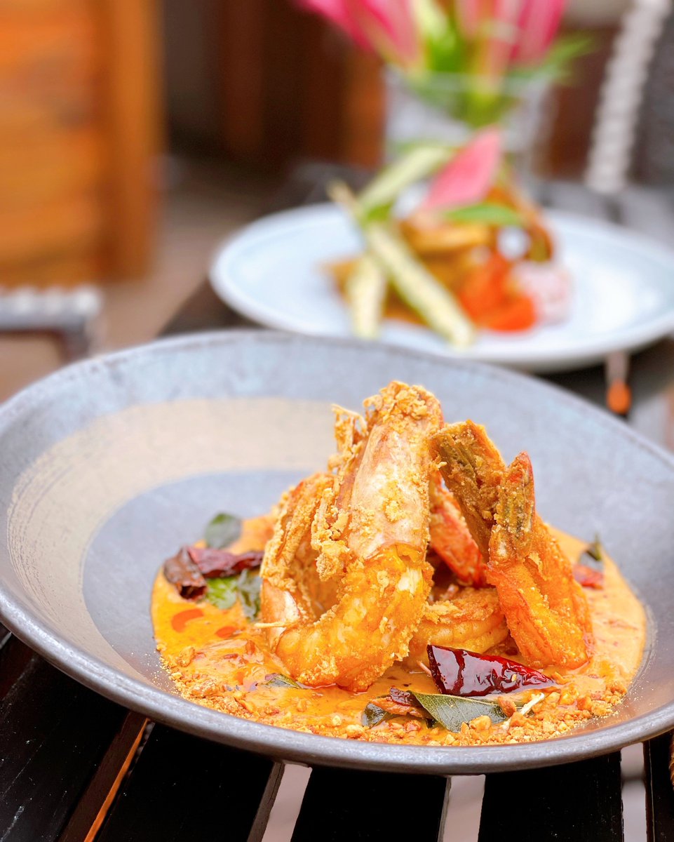 Our signature udang karipole is a truly Malaysian dish. Incorporating Indian spices and Chinese wok-frying technique, it develops a Malay taste profile which represents Malaysia on a plate.
#ikanikan #fslangkawi #onlyonlangkawi #langkawi