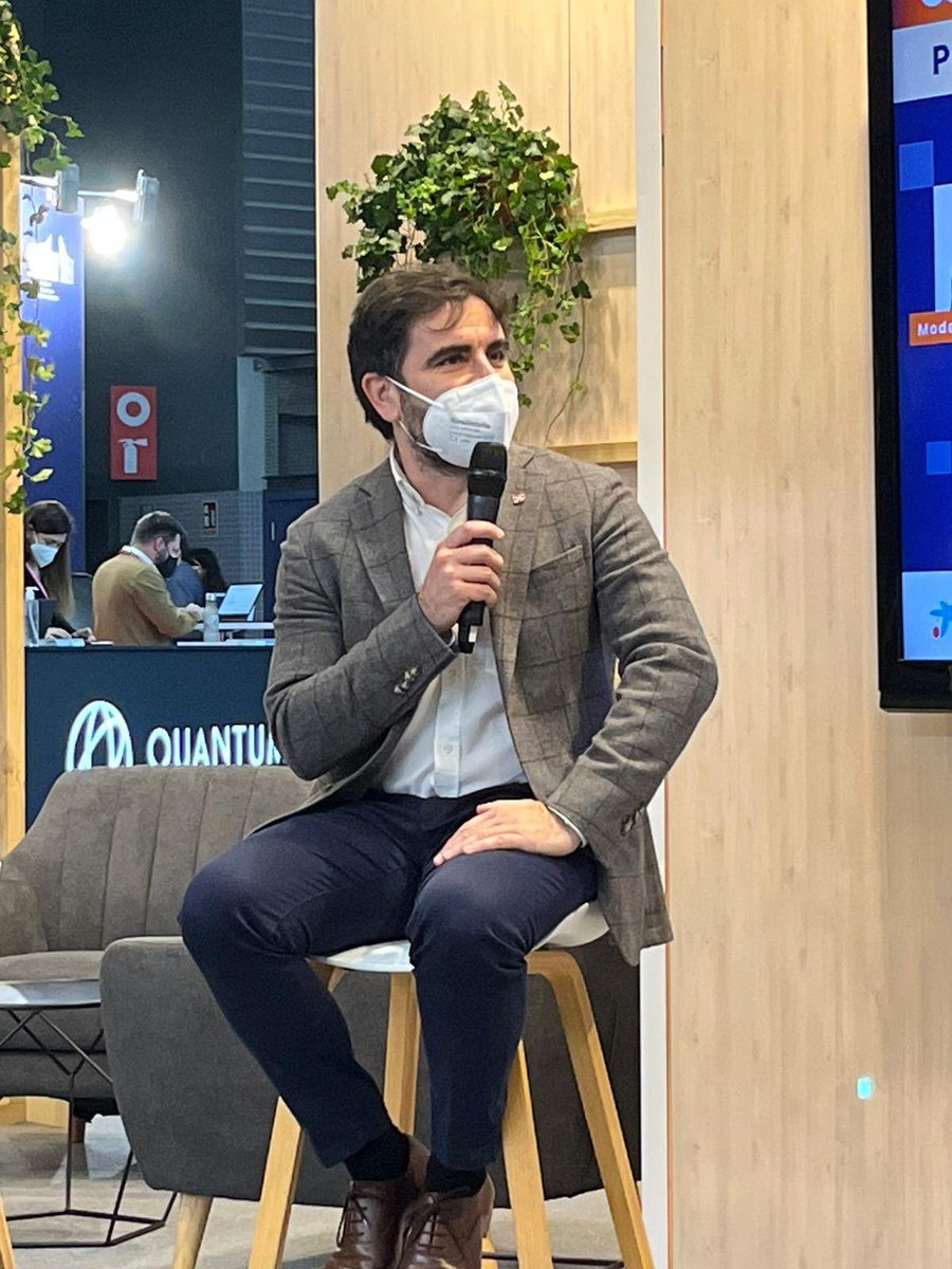 At the stage of Dayone, we are talking with experts on #investment at the #BHHPanel happening right now! <a href="/HerasIgnasi/">Ignasi Heras</a> of Seedlink: “there is an urgency to fund #digitalhealth solutions.”