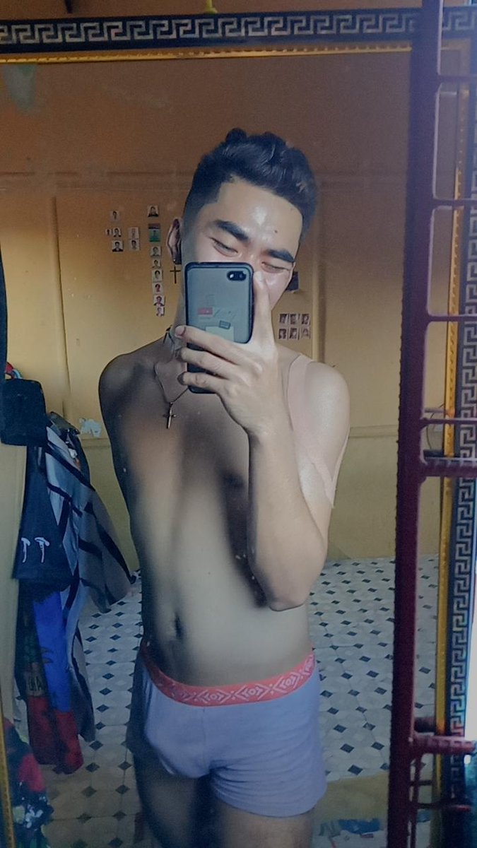 TheDrexSkyler's tweet photo. nagmukha akong singkit yawa😅 https://t.co/DcCkl8ruo7