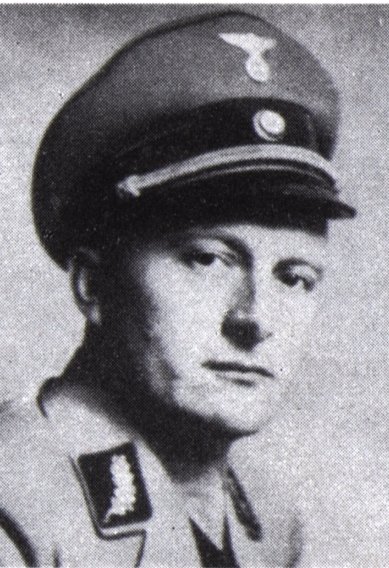 1902年2月28日、ミュンヘン=オーバーバイエルン大管区指導者代理オットー・ニッポルト誕生。
1923年にNSDAPに入党し、後にミュンヘン=オーバーバイエルン大管区指導者代理に任命された古参党員。