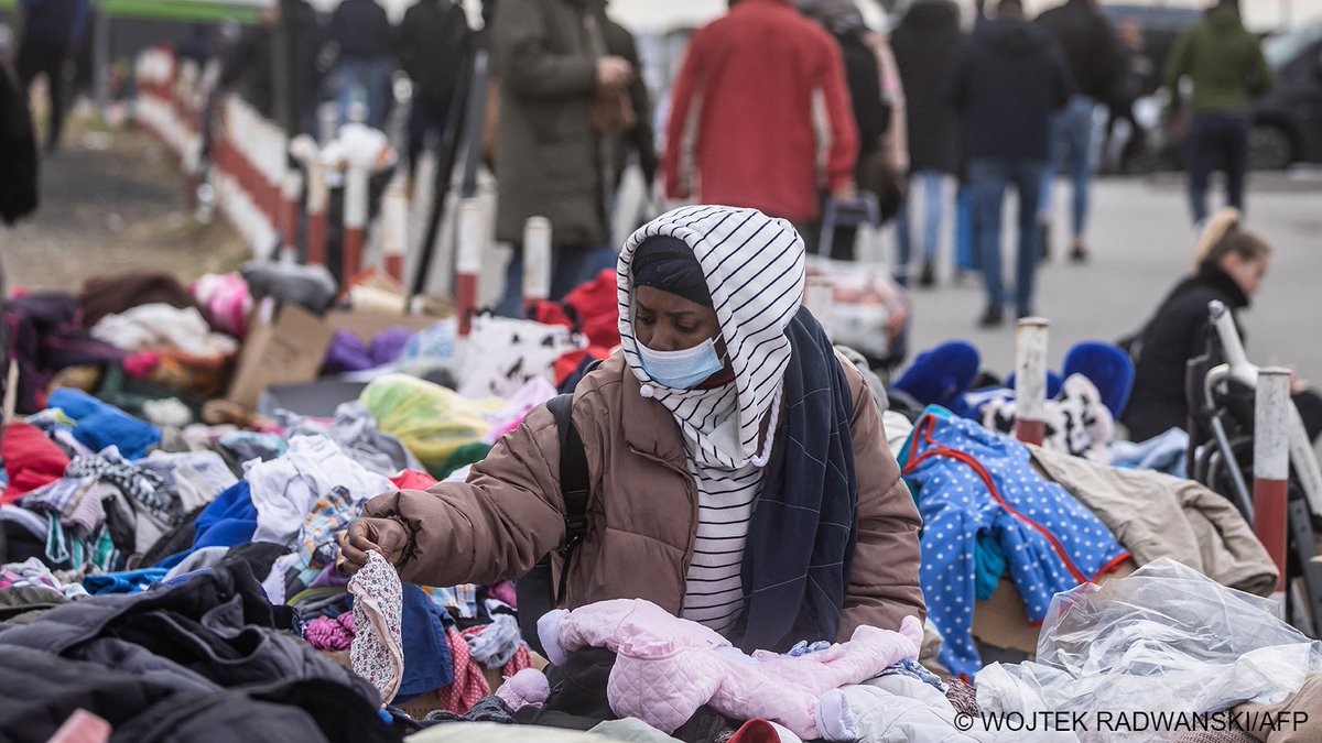 People from Africa who lived in Ukraine and wanted to enter Poland were reportedly harassed or turned away at the border by border guards.

The EU clarified that the promise to welcome all refugees from Ukraine extended to people from third countries, too: p.dw.com/p/47hH7
