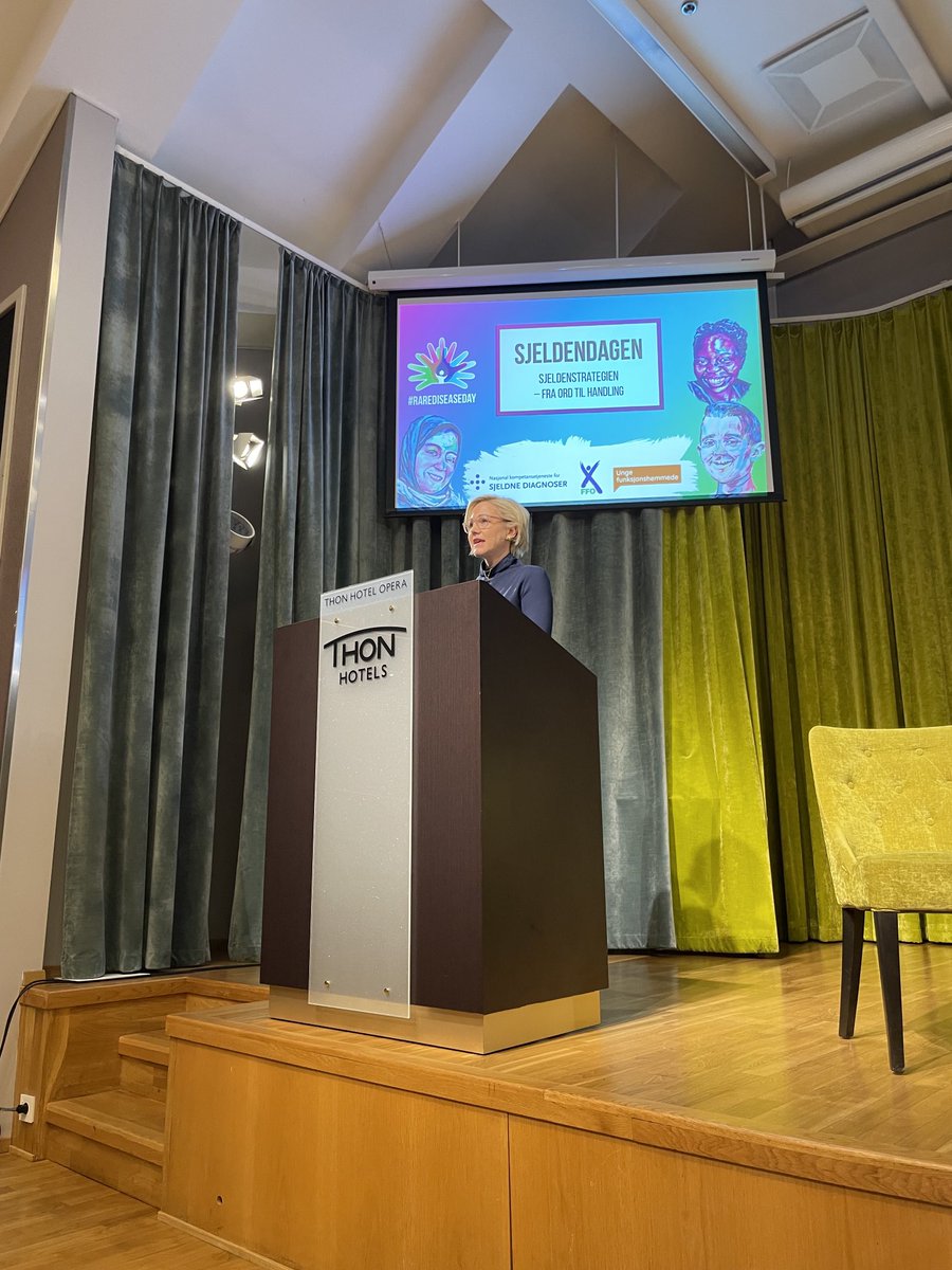 Statsråd ⁦<a href="/ingvildkjerkol/">Ingvild Kjerkol</a>⁩ åpnet Sjeldendagens webinar med å understreke betydningen av brukernes innspill i det kommende arbeidet med å nå målene i Sjeldenstrategien. ⁦<a href="/Ungefunk/">Unge funksjonshemmede</a>⁩ ⁦<a href="/FFOtweet/">FFO - Funksjonshemmedes fellesorganisasjon</a>⁩ ⁦<a href="/Oslounivsykehus/">Oslounivsykehus</a>⁩