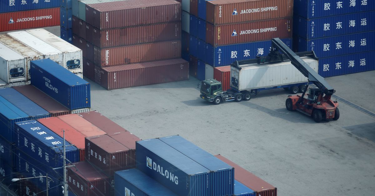 S.Korea bans exports of strategic items to Russia, joins SWIFT sanctions reut.rs/3tcpjmg