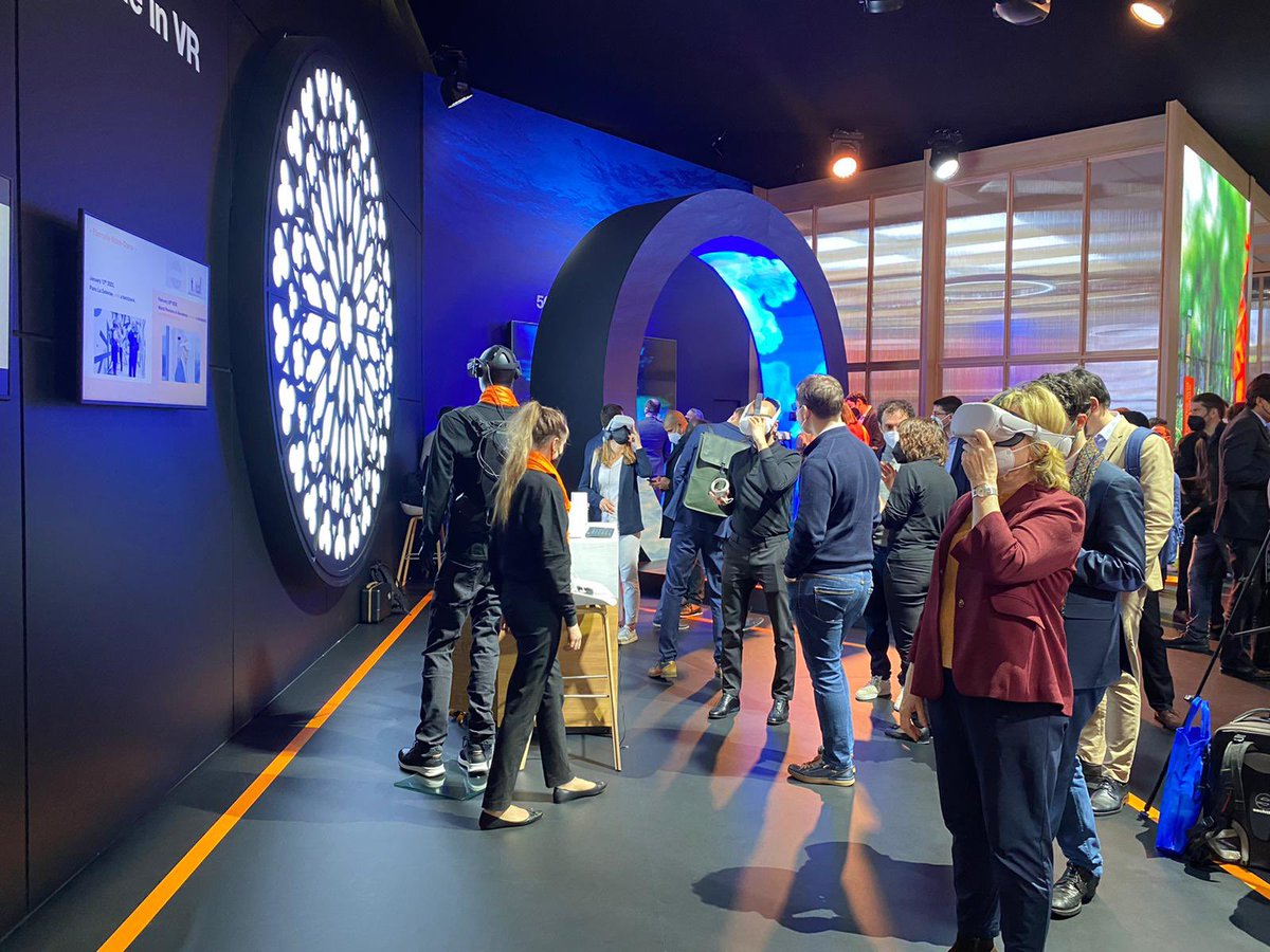 GSMAEurope's tweet image. The @Europarl_EN delegation is visiting the @Orange booth to explore #MeaningfulNetworks.
One of the demos presented here takes MEPs to @NotreDame in Paris 🇫🇷 by using #VR #CloudXR #metaverse and #5G solutions.
Impressive! 👏#MWC22 #EIF2MWC