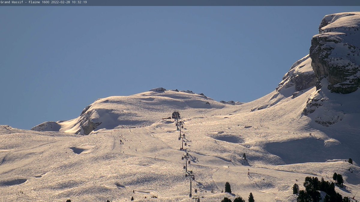 FLAINESki's tweet photo. Qql chose me dit que la semaine va être .... SPLENDIDE 🌞☀️et sportive ⛷️🏂🛷 retrouvez nos webcams et infos  sur https://t.co/C70tGnNZe1😉👍#cacestflaine #ski https://t.co/AIs7t9iXbn