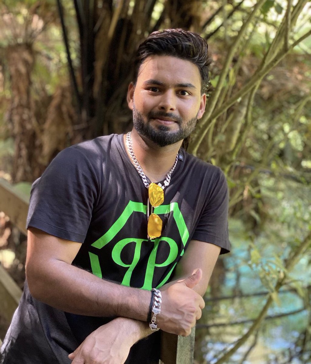 RishabhPant17's tweet photo. The open nature and  company of friends always makes for good memories #Throwback #GoodTimes #RP17 https://t.co/Q0fiT1vluV