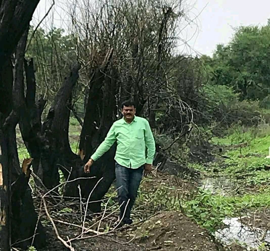 hajare_sopan's tweet image. ठोकरे खाता हूं पर,शान से चलता हूं !
मैं खुले आसमान के नीचे,सीना तान के चलता हूँ!
मुश्किलें तो साजा है जिंदगी की,,
आने दो-आने दो
उठुगा, गिरूंगा,, फिर उठूंगा,,
और
आखिर मैं जीतूंगा,,
मैं यही ठानके चलता हूँ,,!!

शेतकऱ्यांचे नेते,@SandeepSarode18 यांना जन्मदिनी हार्दिक शुभेच्छा,,