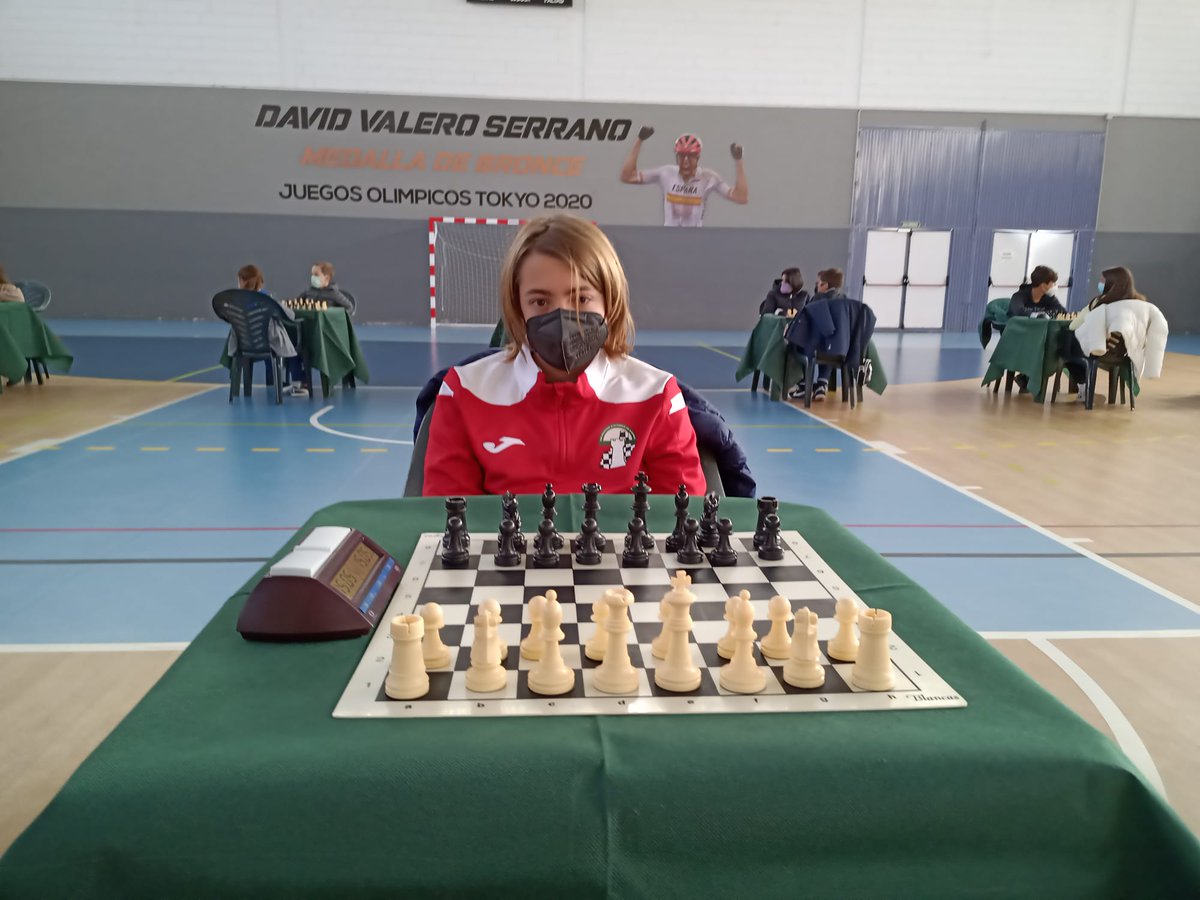 ajedrezalmeria's tweet photo. Ya están los nuestros en el campeonato de Andalucía de selecciones. Ánimo Almería! https://t.co/VYMOsjWvbB