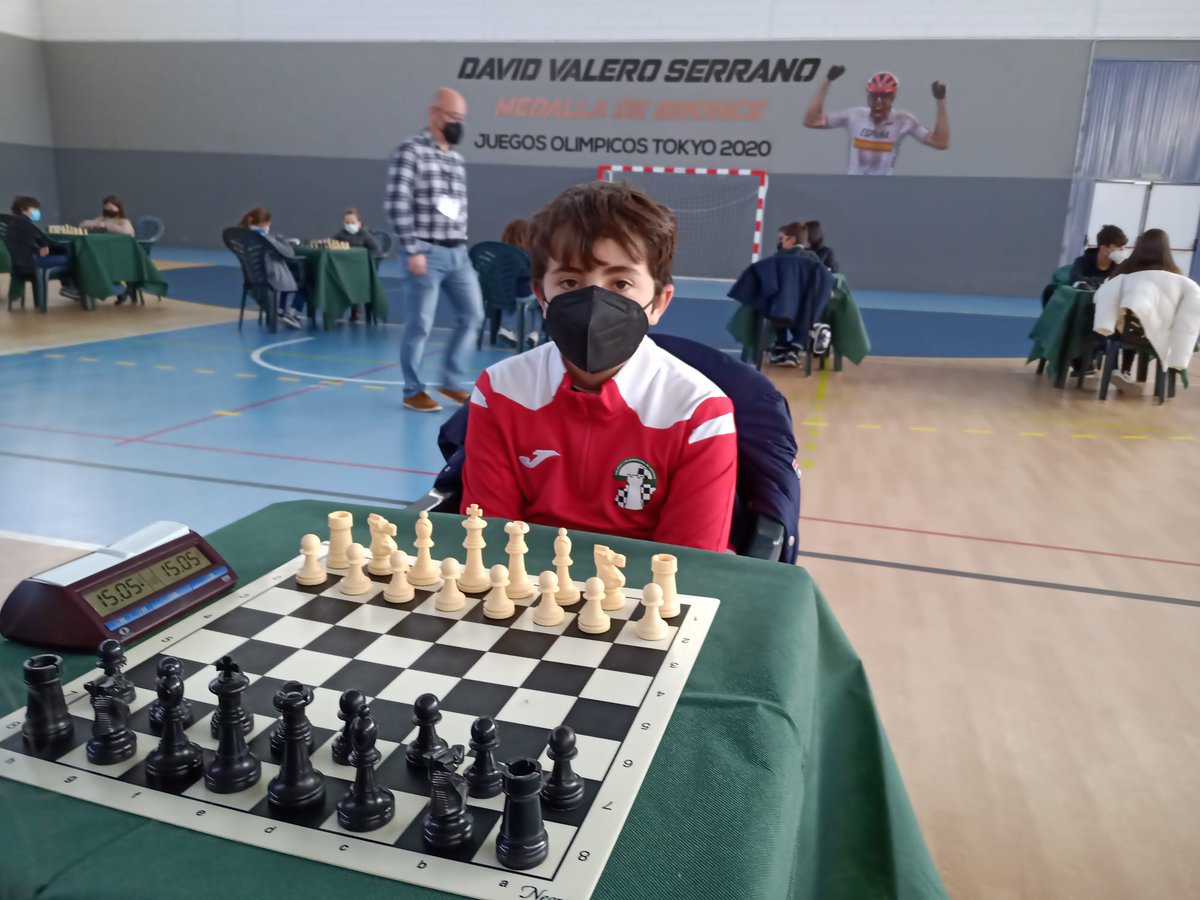 ajedrezalmeria's tweet photo. Ya están los nuestros en el campeonato de Andalucía de selecciones. Ánimo Almería! https://t.co/VYMOsjWvbB