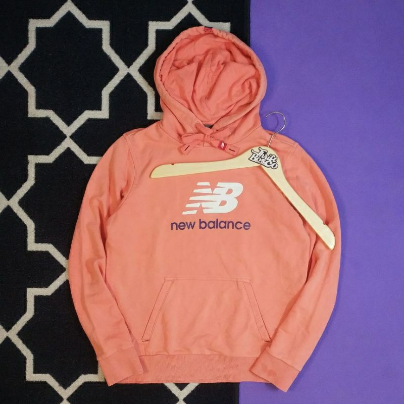 jimsinferno's tweet photo. Saya menjual New Balance hoodie mu... seharga Rp87.000. Dapatkan di Shopee sekarang! https://t.co/vObmEfdrWO #ShopeeID https://t.co/X5Qz9whis7