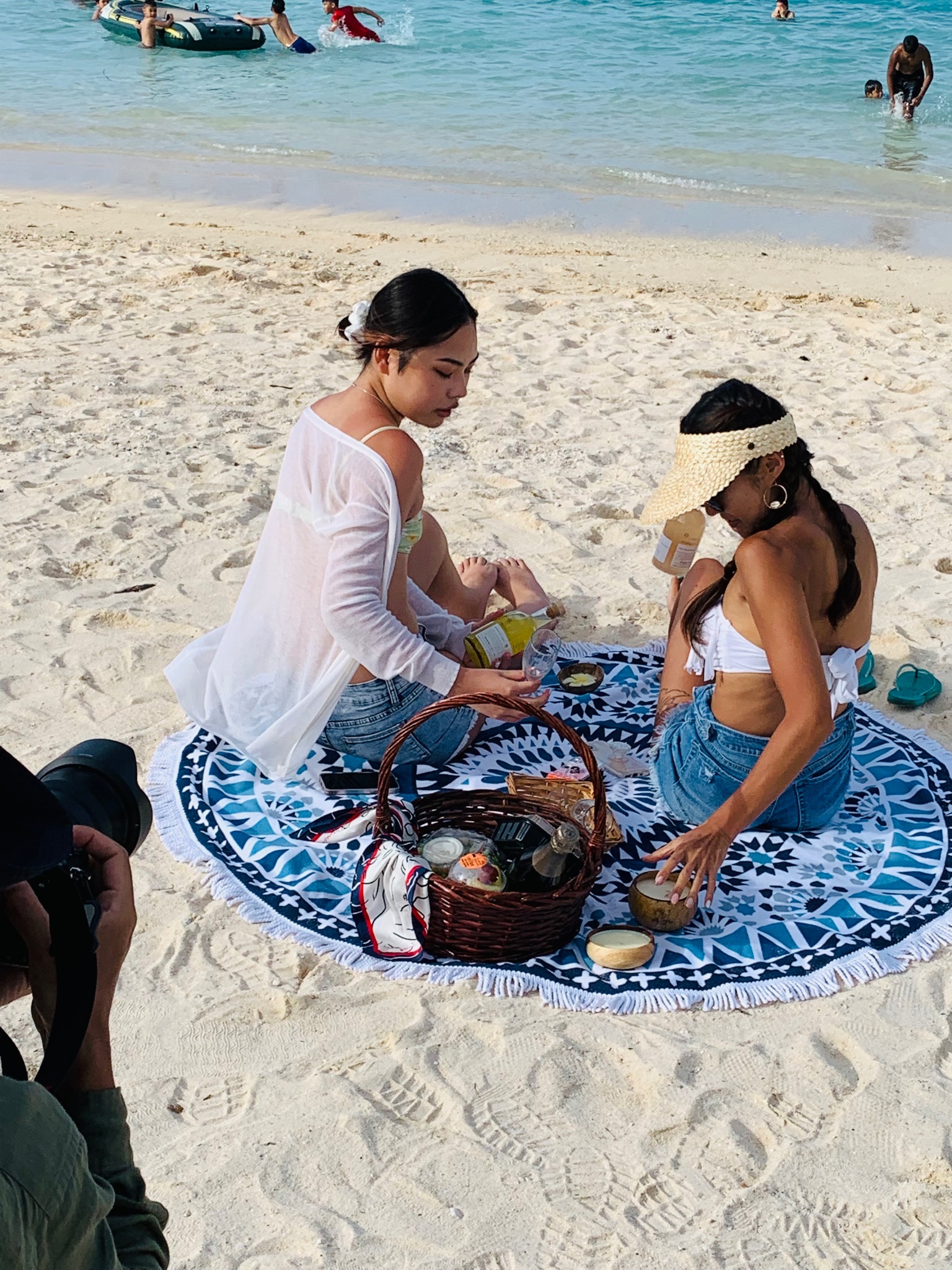 グアム政府観光局 公式 ホテルエリアから徒歩で行けるイパオビーチ グアム Guam イパオビーチ Ypaobeachpark ビーチピクニック ビーチ 海ピク 写真好きな人と繋がりたい Hereweguam T Co Sy9f0cvebt Twitter