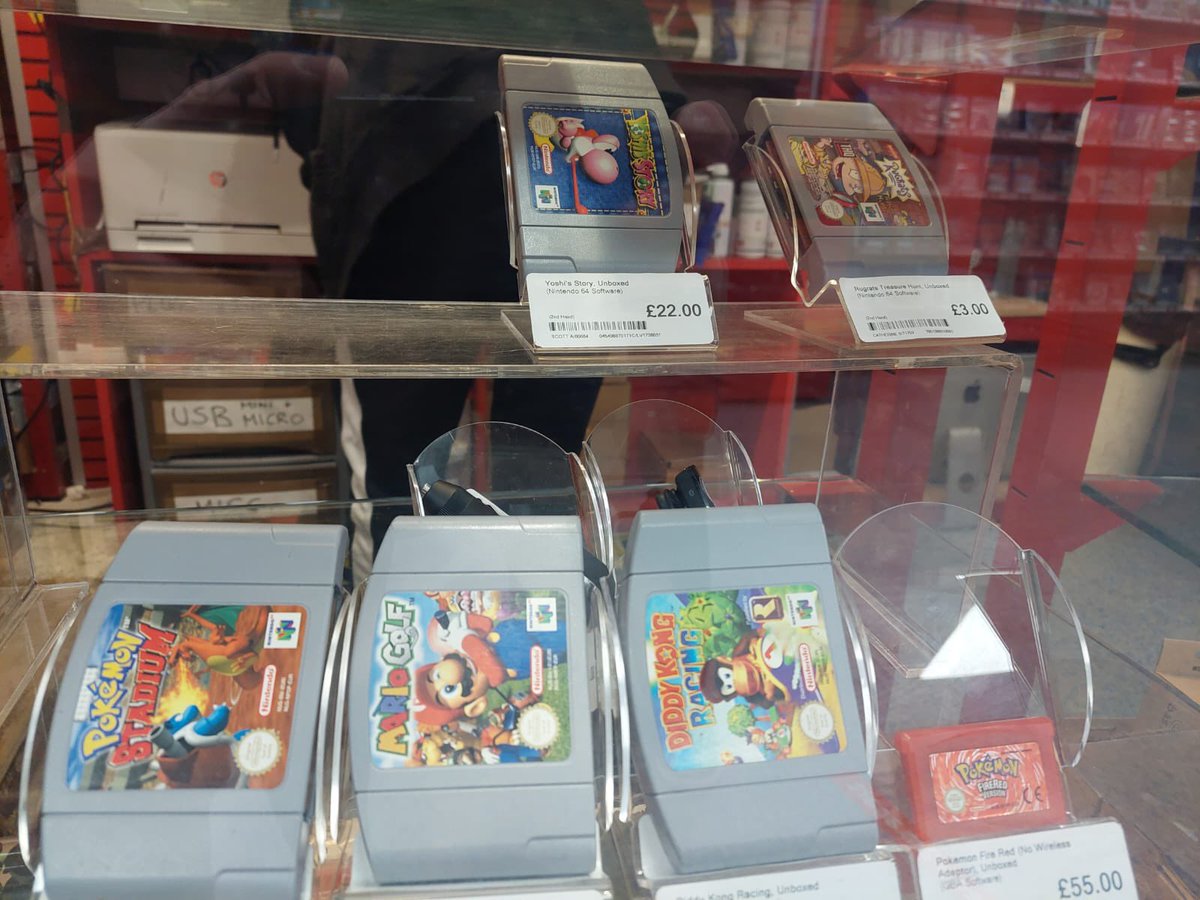 SupernerdsT's tweet photo. Have retro game prices gone to far now ?

I feel as a collector that my hobby has become too expensive and I really weigh up buying retro games now 

#GamersUnite #retrogaming https://t.co/wirlL8952n
