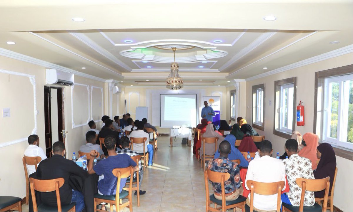 New Horizon tweet media