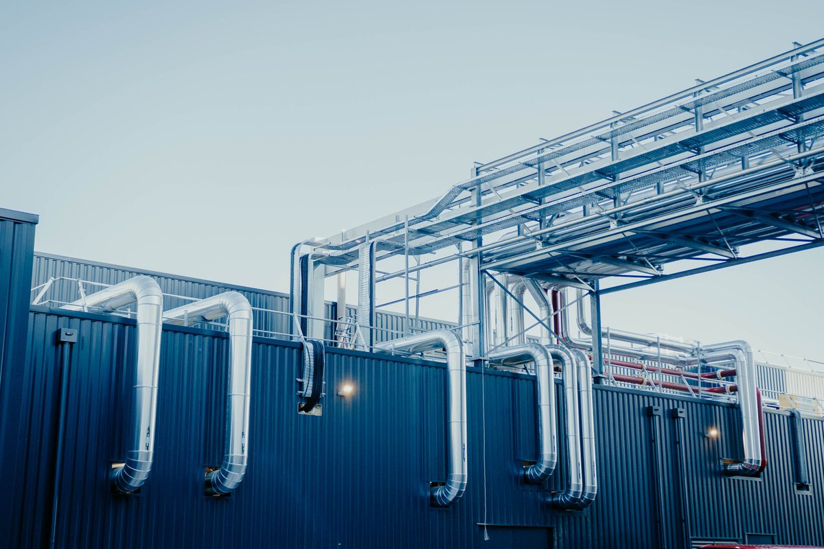 CapIngelec's tweet image. Reportage photos] Le projet ACC - Automotive Cells Company à Nersac (16).

CAP INGELEC réalise en « clés en main » toutes les infrastructures à forte valeur ajoutée de cette usine de Fabrication de Batteries basée à Nersac. 
capingelec.com/visite-guidee-…