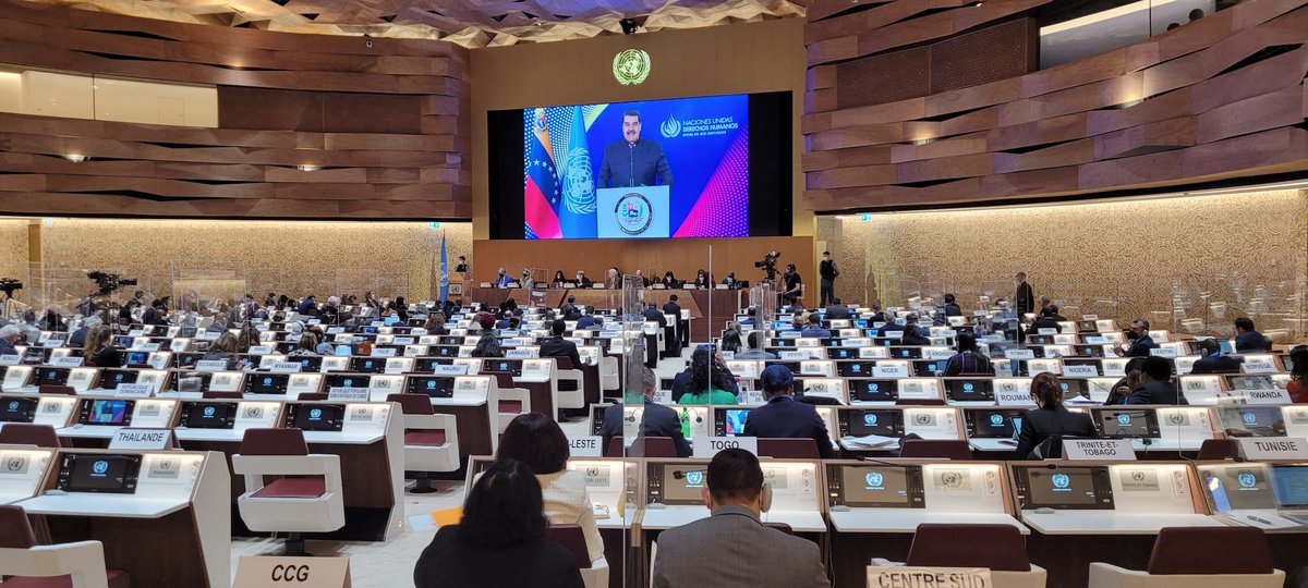PresidencialVen's tweet photo. Más de 12 millones de migrantes viven en Venezuela

"Más de 6 millones de colombianos han sido recibidos con los brazos abiertos, huyendo de la guerra, de la miseria, del narcotrafico y del paramilitarismo de Colombia", puntualizó el jefe de Estado 
@NicolasMaduro https://t.co/jOuHiBYsA2