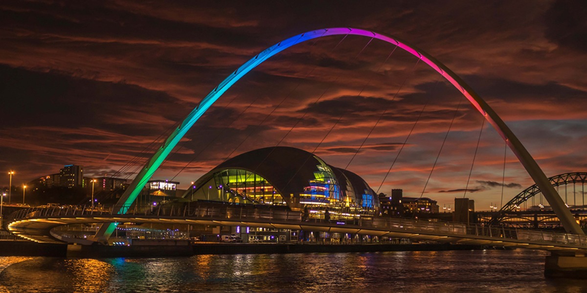 Today is #RareDiseaseDay and to help raise awareness of over 300 million people worldwide living with a rare disease, Gateshead Millennium Bridge will be lit blue, pink, green and purple tonight.