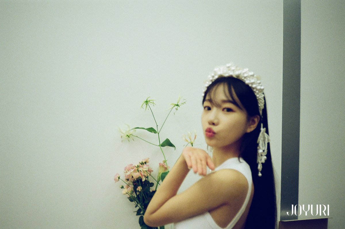 조유리 JO YURI tweet media