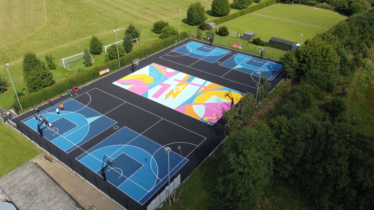 etcsports's tweet photo. Throwing back to a fantastic project last year, this dedicated 3x3 basketball facility had some areas resurfaced and a beautiful colour spray, with quite the centre piece! Do you have a space could be transformed? #sportssurfaces #colourspray #basketball @bballengland @NBA https://t.co/NplxNhWfot