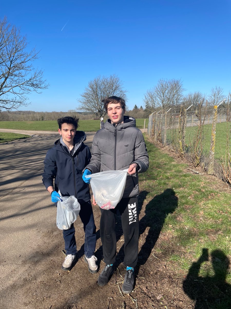 A great day - litter picking and ice hockey <a href="/MertensHouse/">Mertens House</a>