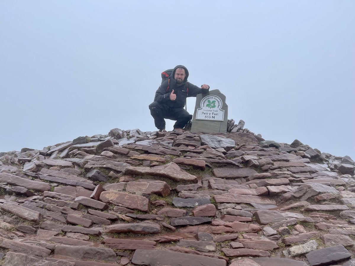 Bulldog_Badger's tweet photo. If you’re not climbing mountains what are you doing?? Get out there!! #wildcamping #wildcampinguk #greatoutdoors #hiking #walking #camping https://t.co/clmqcxO2fh