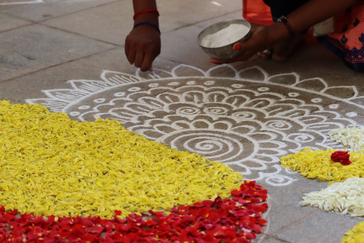 SharanaOfficial's tweet photo. Art allows us to feel, to know, to be. It supports the process of healing. At Sharana we have known the power of the arts for several years now. Our in-house art therapist &amp; expressive arts practitioner uses art magic every day.
Read @AloPal's latest blog
https://t.co/V9ygOk7cLH https://t.co/A3pzHCtoDq
