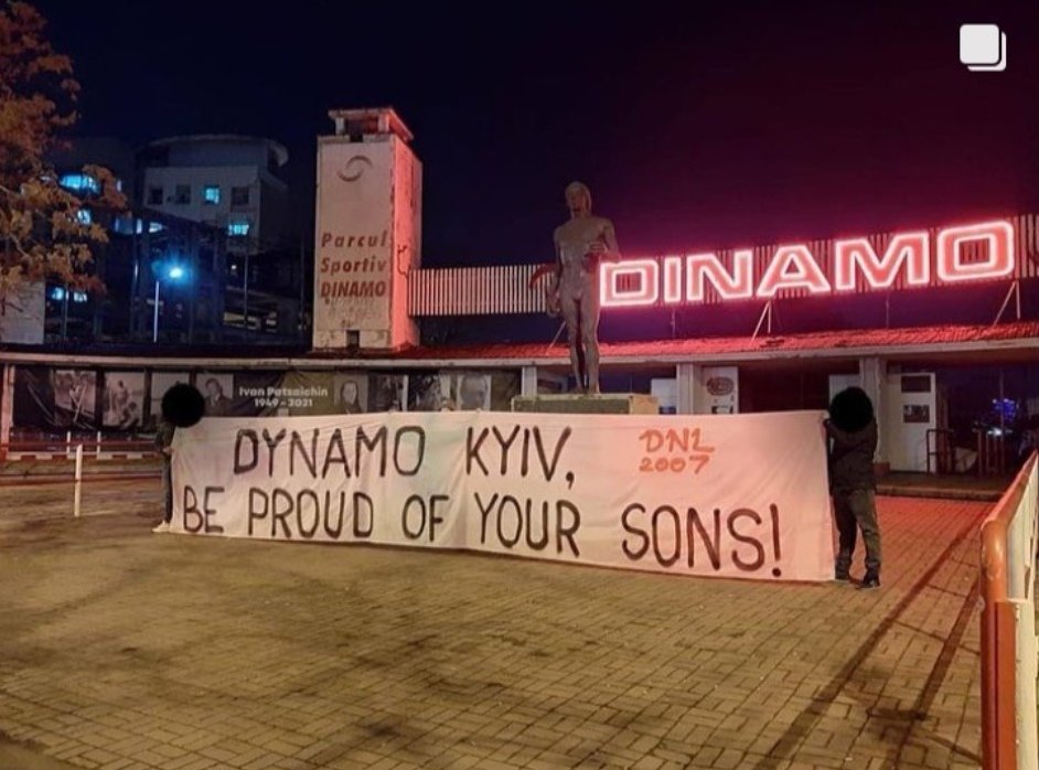 FCDKFrance's tweet photo. Thread des soutiens dans le milieu ultras ⬇️
On commence par le Dinamo Bucarest 🇹🇩 https://t.co/mT1qCMrgTc