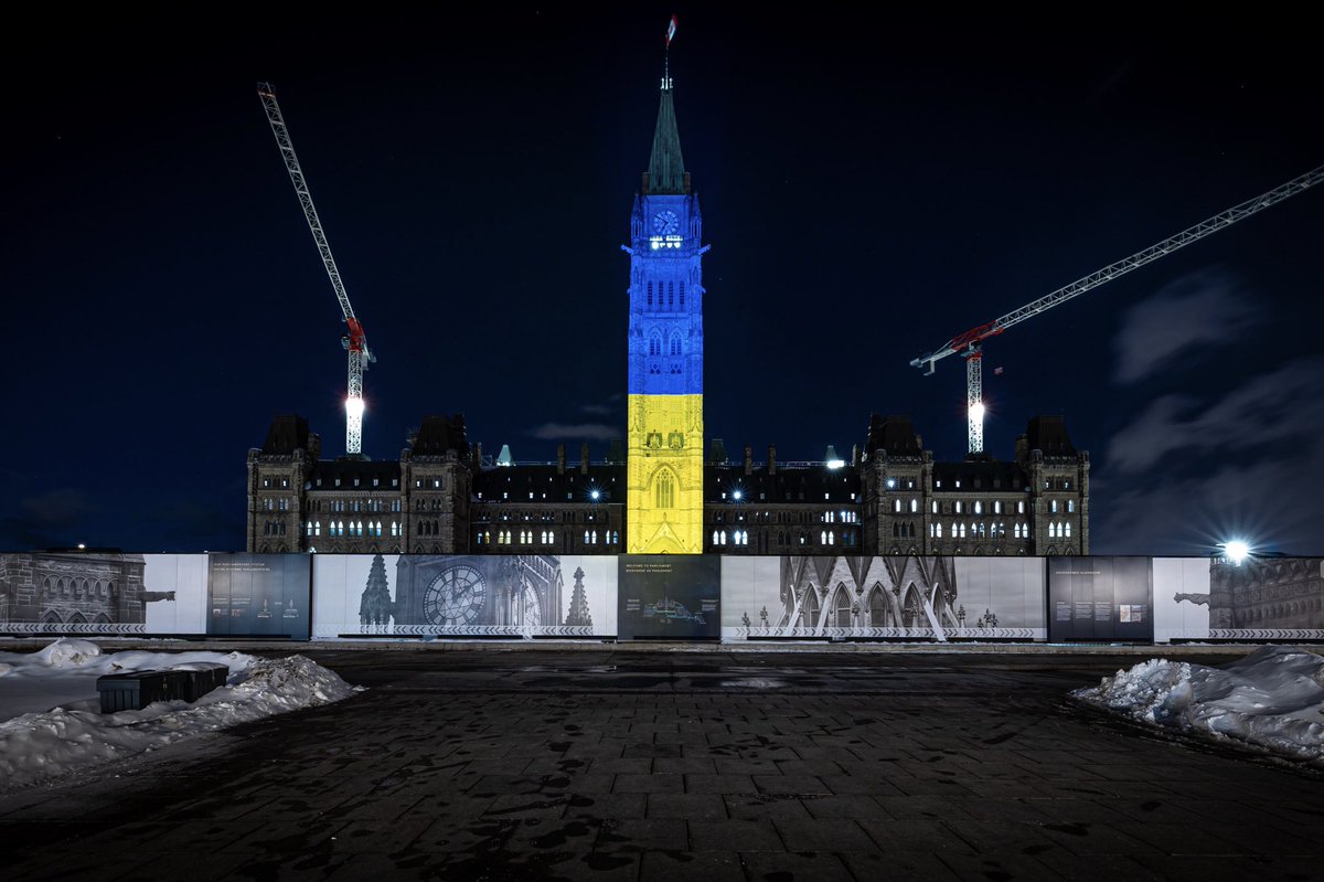 Canada's Parliament Buildings last evening 🇺🇦 #SupportforUkraine