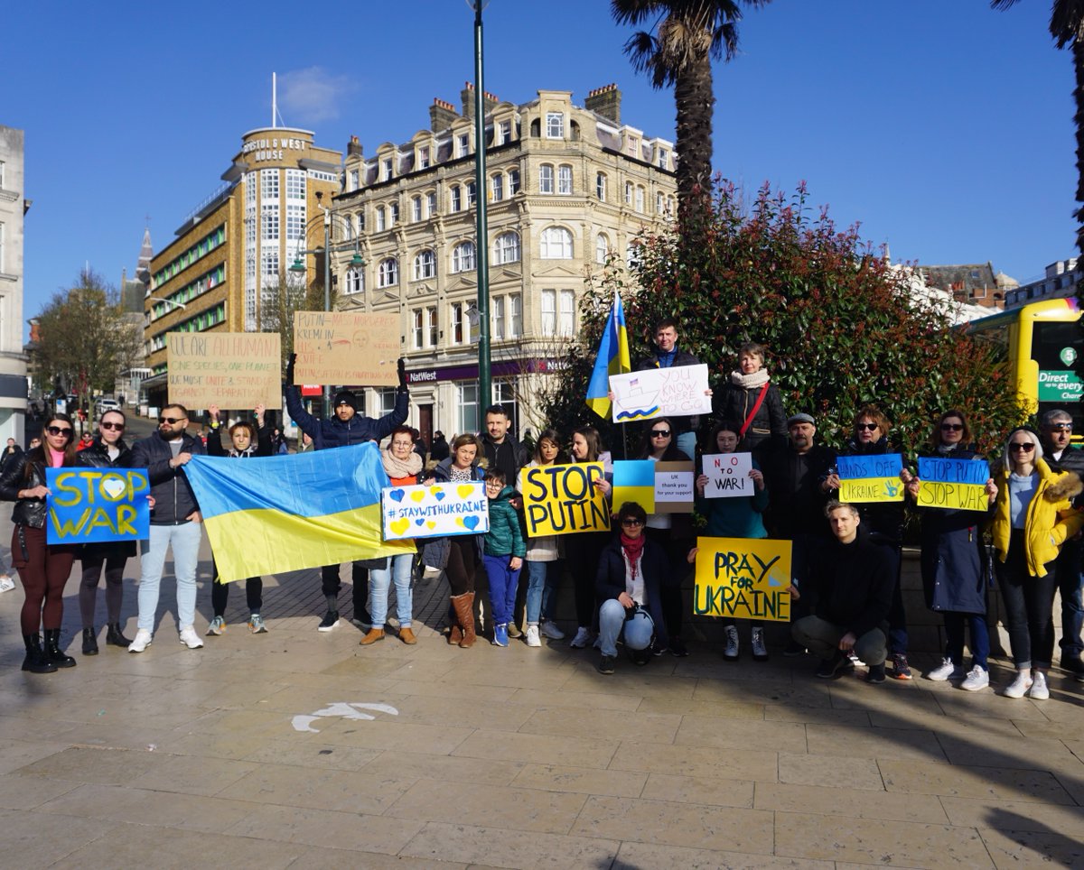 We're running live updates today as efforts ramp up in Dorset to help the people of Ukraine. Let us know below of any collection points or events happening in the area and we'll add them to our blog and rolling list #Ukraine #Dorset bit.ly/3MbMHZu