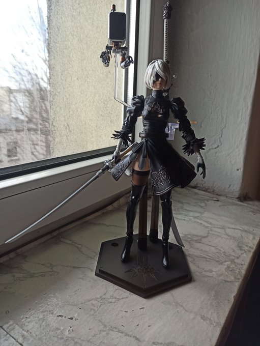 I got today after almost one year waiting, 2B figurine :) https://t.co/p2UDJnYxsA