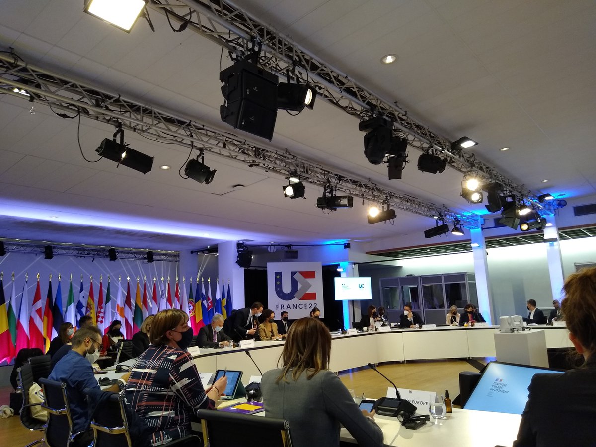 EUROCITIES's tweet photo. 🏠Today, during the #PFEU meeting of ministers, Eurocities and @GemeenteUtrecht share cities' ambition to #endhomelessness.

Mutual learning, monitoring and access to funds are priorities, but will only be successful if implemented with and in cities @NicolasSchmitEU @EU_Social https://t.co/1fsBcZB2pX