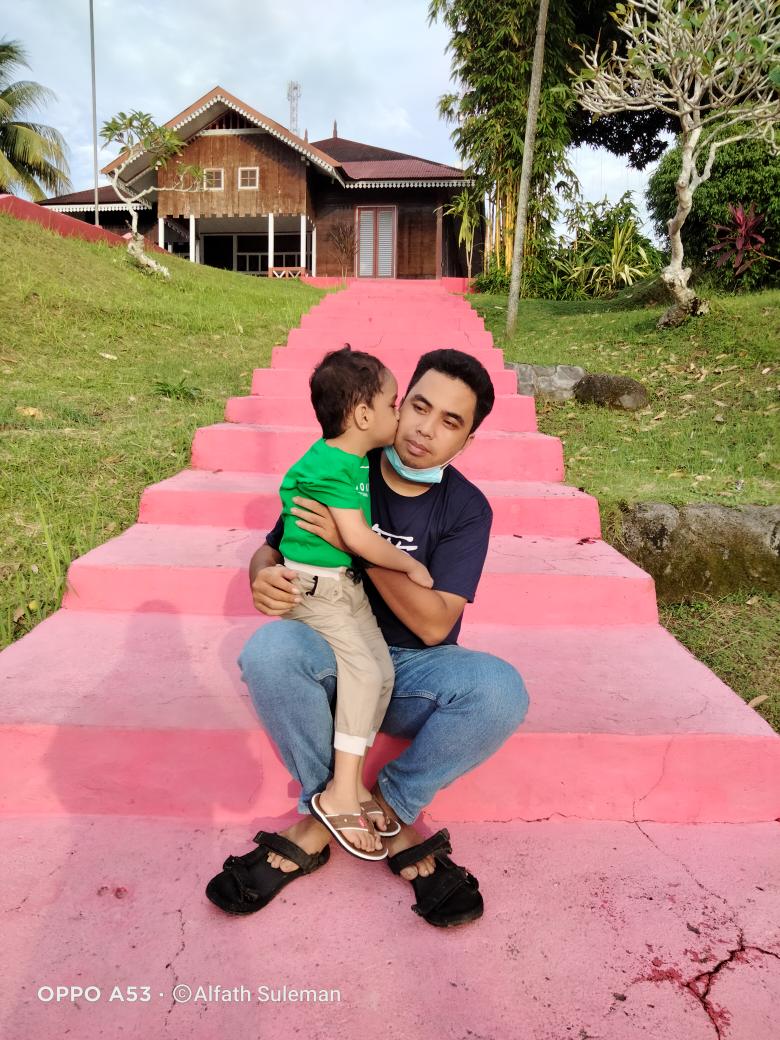 Selamat Hari Lahir Papa Alfath <a href="/ReflinSuleman/">Reflin Suleman</a> 🎂🎈🎊😍😘
Panjang Umur, Sehat Selalu, di Mudahkan Selalu Rezekinya, Sayng Sama Keluarga dan Selalu Bahagia Untuk Keluarga Kecil Kita 😇😇