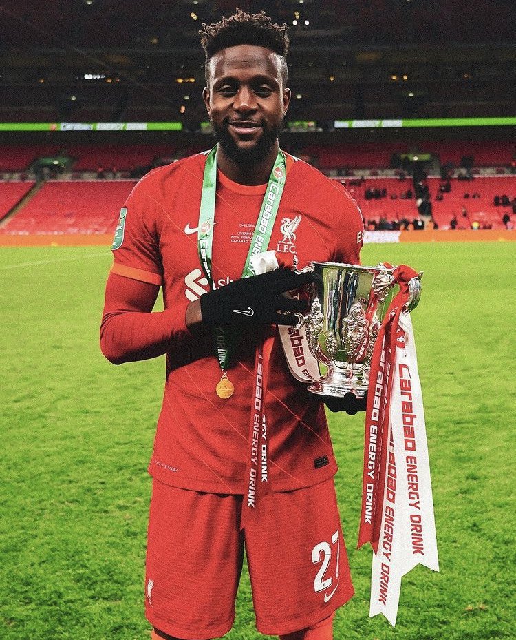 DiablesRougesTE's tweet photo. Nouveau trophée pour Origi grâce à la victoire de Liverpool contre Chelsea aux tirs au but en finale de League Cup. 🏆

Monté au jeu à la 97ème, il a inscrit son tir au but tout comme Romelu Lukaku. ⚽️ https://t.co/bf2urC3WGQ