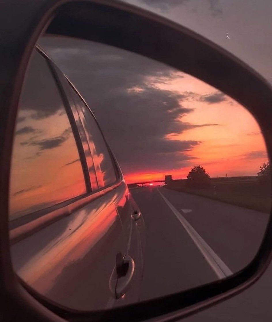aestheticspost_'s tweet photo. Travel watching sunsets >>>>> https://t.co/zCiA0cCJY2