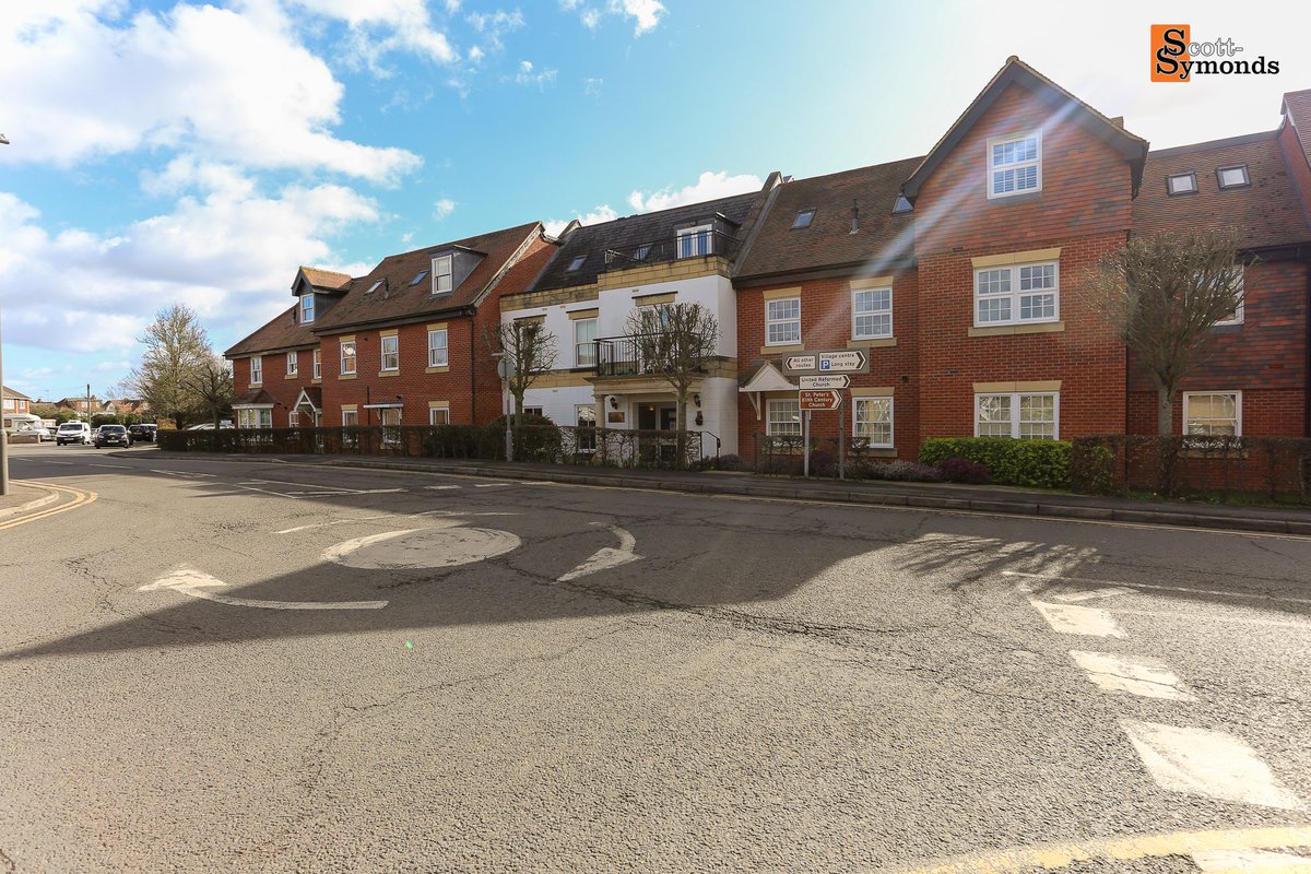 ssestateagents's tweet photo. *** £290,000 ***

*** NEW PROPERTY ***

A 2 bedroom ground floor retirement apartment exclusively for the over 55's located in this sought after development in Burnham Village.

Viewing Strictly By Appointment ONLY 🏠

Click below for further enquiries 🧡 https://t.co/WE0ulYcsTw