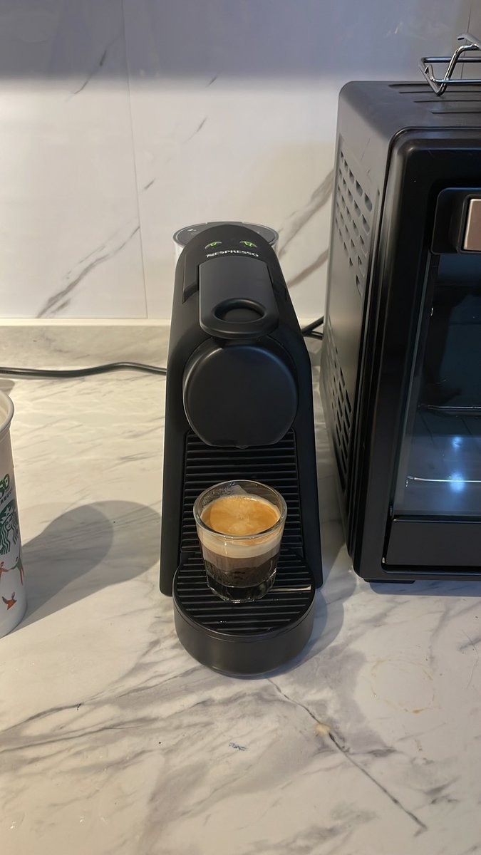 I GOT THIS FROM CAROUSELL AND IT WAS RM240???? AND HE GAVE ME THE POD HOLDER + THE MILK FROTHER ????

Blessed